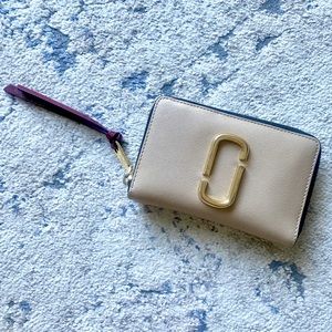 MARC JACOBS Snapshot Compact Leather Wallet Beige and Cream